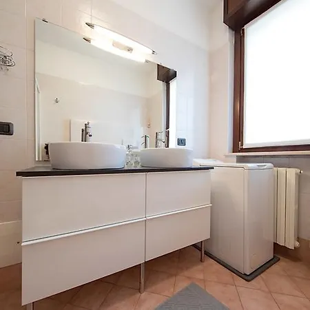 Casa Samy Peschiera del Garda